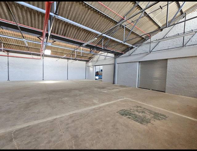 750M² WAREHOUSE TO LET IN BENROSE
